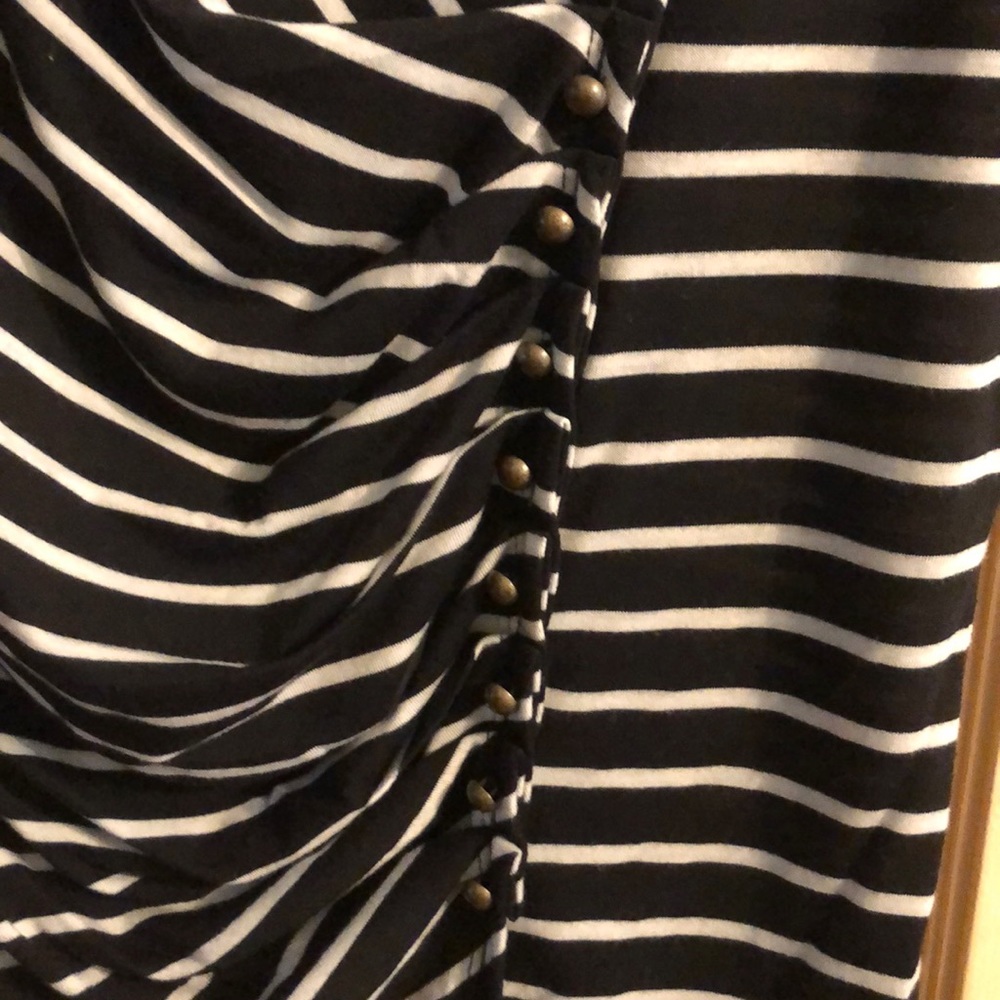 Shirt - Picture 2 of 4
